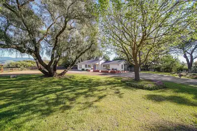 Image de Charming 2-bedroom house with WiFi and Ac in serene Santa Ynez