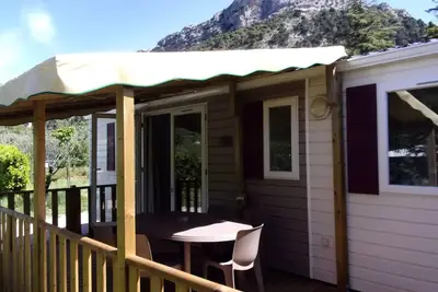 Image de Mobilheim mit 3 Schlafzimmern (48 m²) für 6 Personen