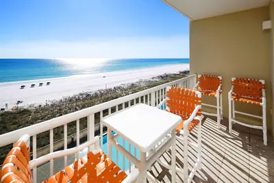 Image de Waters Edge 514 • Beachfront Balcony, Platinum Condo, Covered Prkg, Free Beach Service