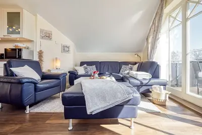 Image de Spacious vacation apartment Vogelnest in Zingst with balcony and close to the beach -