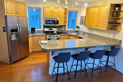 Image de Cornet Creek Retreat - Easy Ski, River & Town Access - Semi-Private Garage