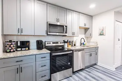 Image de Family+Pet-Friendly Oasis w/Fast Wi-Fi, Sleeps 7