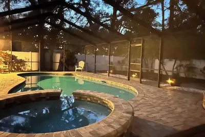 Image de Poolside Paradise