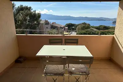 Image de Vue mer, résidence avec piscine, tennis, parc pour enfants