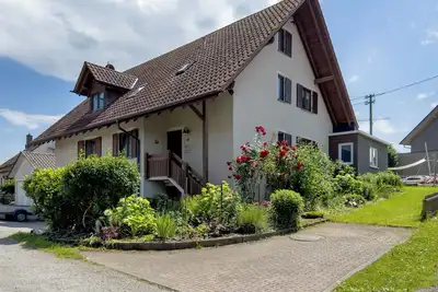 Image de Appartement \"Haus Poppis\" avec jardin privé, balcon et Wi-Fi