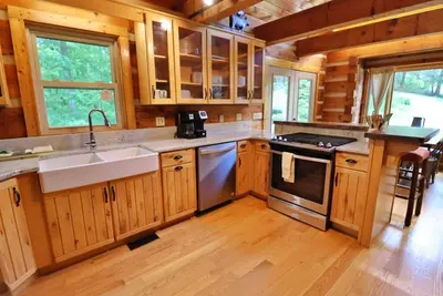 Image de The Highland: Firepit, Loft Patio, Panoramic Views, Pet friendly, Gas Fireplace, Full Kitchen