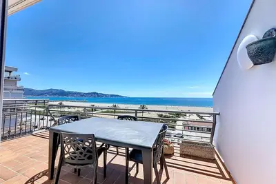 Image de Bahia Ii 605 - Magnifivo piso vista al mar de 2 ha