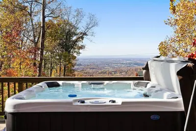 Image de Aslan's How - Cabin with Valley Views & Hot Tub!