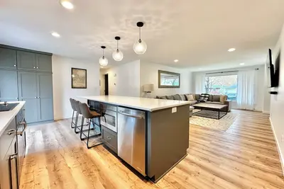 Image de Lambeau Retreat on Marvelle Ln