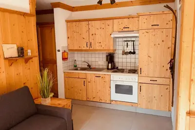 Image de Cozy apartment with mountain view, sauna, and close to the slopes