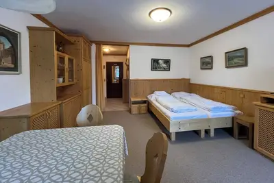 Image de Cozy apartment with mountain view, sauna, and close to the slopes