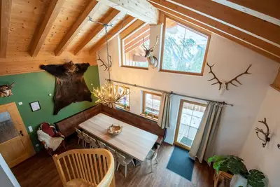 Image de Alpine hut with breathtaking mountain views and close to the slopes