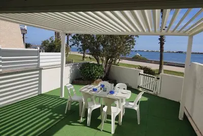 Image de Gruissan - Villa T4 - Clim, WiFi, Parking, Plage 50m - 6 pers