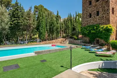 Image de Luxueuse maison à Vall-llobrega avec piscine privée, 7 salles de bains, jardins, terrasses et wifi