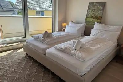 Image de ღLIBORIA Idyllic roof terrace apartment with a view of Lake Wörth