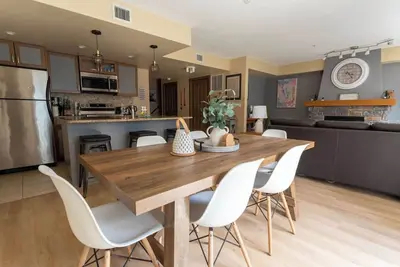 Image de Canmore - Copperstone #4210 - 2 Bedroom + Den