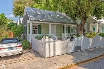 Image de Anna Maria Haven - Renovated 3bd\/3ba Conch Monthly rental