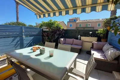 Image de Mazet T4 pour 5 personnes Agréable Terrasse 20 m² Plage à 250 m