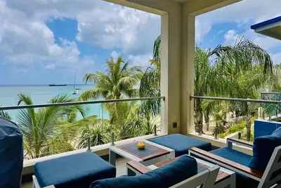 Image de Unbridled Le Papillon: Beachfront Elegance with Backup Generator