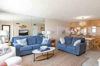 Image de Summer Winds 428: Oceanfront 2br 2ba, Complex Amenities!