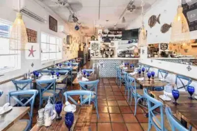 Image de The Grove 3  10 minutes from the beach. In the heart of Coconut Grove / CocoWalk