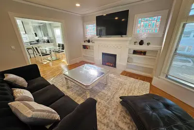 Image de Modern 2 beds 1 bath house in a prime Bay Area location