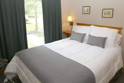 Image de Child-Friendly Estate with Play Area, Games Room, and Dedicated Children's Progr
