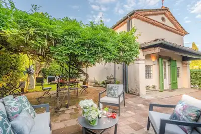 Image de Charming Church converted into Farmhouse with Pool