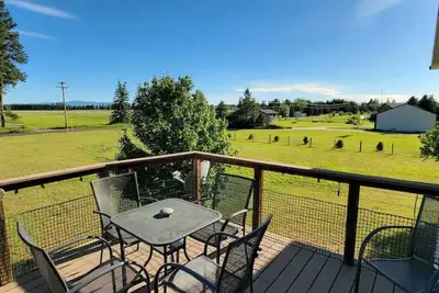 Image de Scenic Chalet Close to Gnp & Downtown + Game Room!