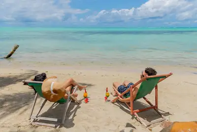 Image de Gîte de charme sur une plage paradisiaque avec cuisine. Jardin, terrasse. Wifi