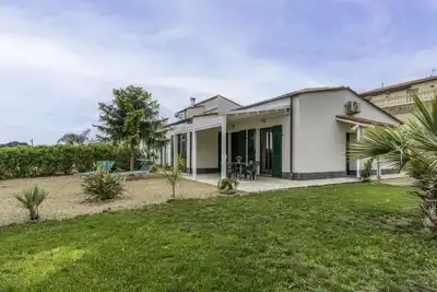 Image de Cin It008055c2y6l5w406 villa with view, garden, electric car charge flat