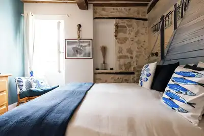 Image de La Sanverine beau duplex rénové - centre historique Vence