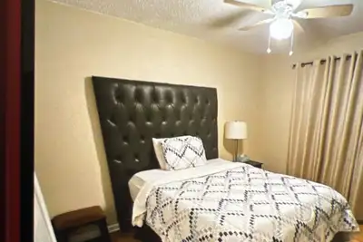 Image de Charming 2-bedroom apartment with WiFi, Ac in marvelous Baton Rouge
