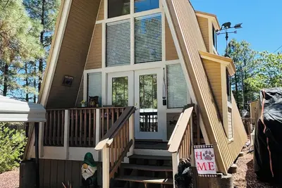Image de “Beary” cozy cabin in Show Low pines!