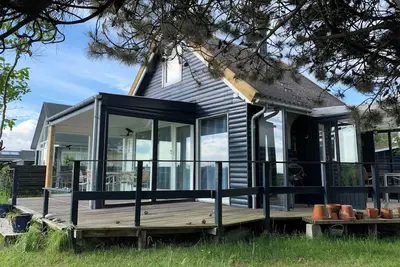 Image de Cozy Beach House In The First Row