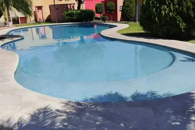 Image de House for Family weekends, Pool Party in Cuernavaca, WiFi, Ac, Private Security
