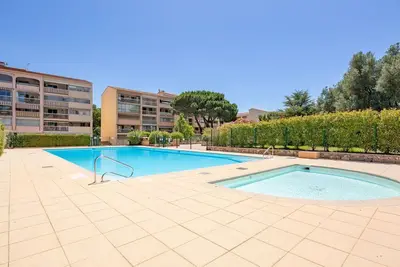 Image de Agréable appartement pour 4 personnes avec piscine, Wifi, Tv et terrasse