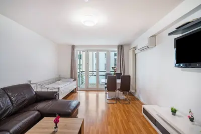Image de Appartement 'Aldars 10' avec balcon, Wi-Fi et climatisation
