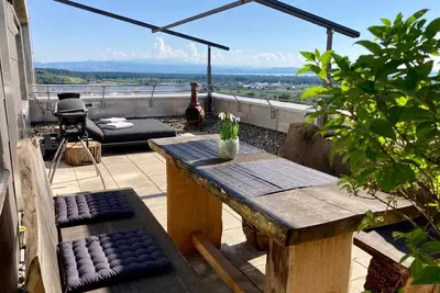 Image de Appartement \"Dmon-Home\" avec vue sur le lac, terrasse privée et Wi-Fi