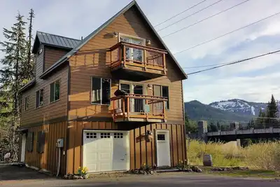 Image de Great Deals on Summer Stays!