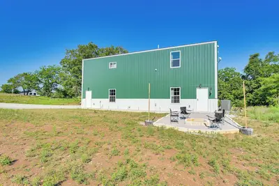 Image de Indoor Recreation Room at Skiatook Vacation Rental