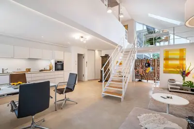 Image de Maison de vacances 'Architektenhaus Baden Mit Studio' avec vue sur les montagnes, terrasse et Wi-Fi