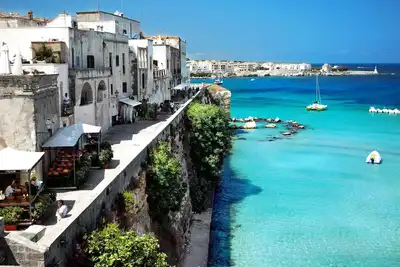 Image de Maison de vacances de luxe avec terrasse panoramique et vue sur la mer