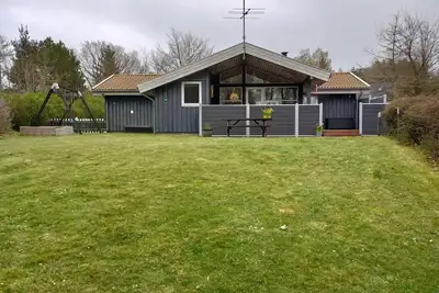 Image de Cozy summer house and annex in tranquility