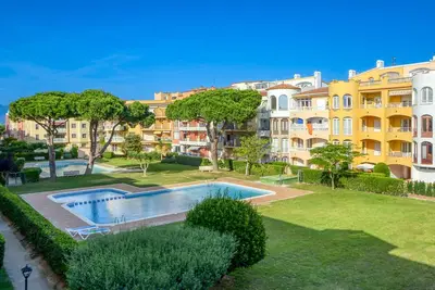 Image de Gran Reserva Flores 4 1 66 Empuriabrava- Barneda