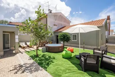 Image de Terrace Delight House w/ Jacuzzi by Host Wise