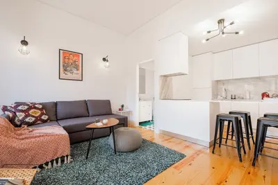 Image de Host Wise | Sunny Downtown Apartment