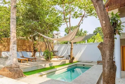 Image de Spectacular Suite Steps Away From Center La Punta!