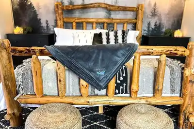 Image de Freshly Updated Hot Tub The Mountain Cottages #1