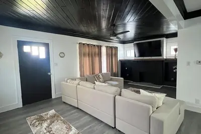 Image de 4-bedroom home away from home in the heart of Cleveland